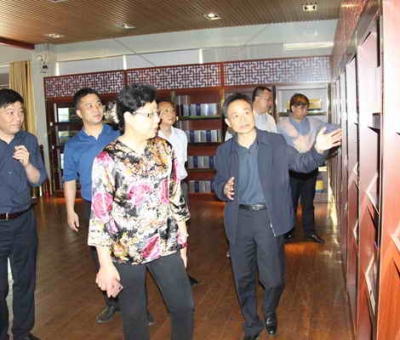 江西省旅發(fā)委巡視員屈乾娜蒞臨仙客來公司指導(dǎo)工作