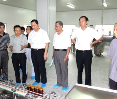 江西省老科協(xié)領導、老專家蒞臨仙客來公司考察老科協(xié)科技（培訓）示范基地工作