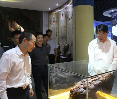 九江市委常委、副市長張新龍蒞臨仙客來公司調(diào)研