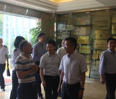 江西省稅務(wù)局黨委委員、總審計師賴竹華一行蒞臨仙客來考察調(diào)研