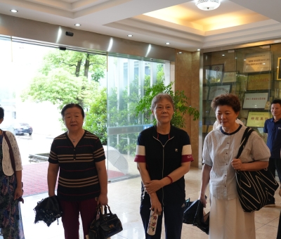 九江市女子網協黨支部到仙客來開展“感悟科技興農 踐行初心使命”主題黨日活動