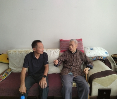 致敬英雄！潘新華一行中秋走訪慰問抗戰(zhàn)英雄張大燕